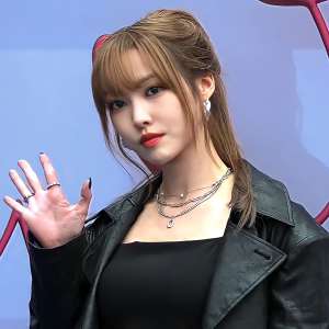 Yuju (Singer)